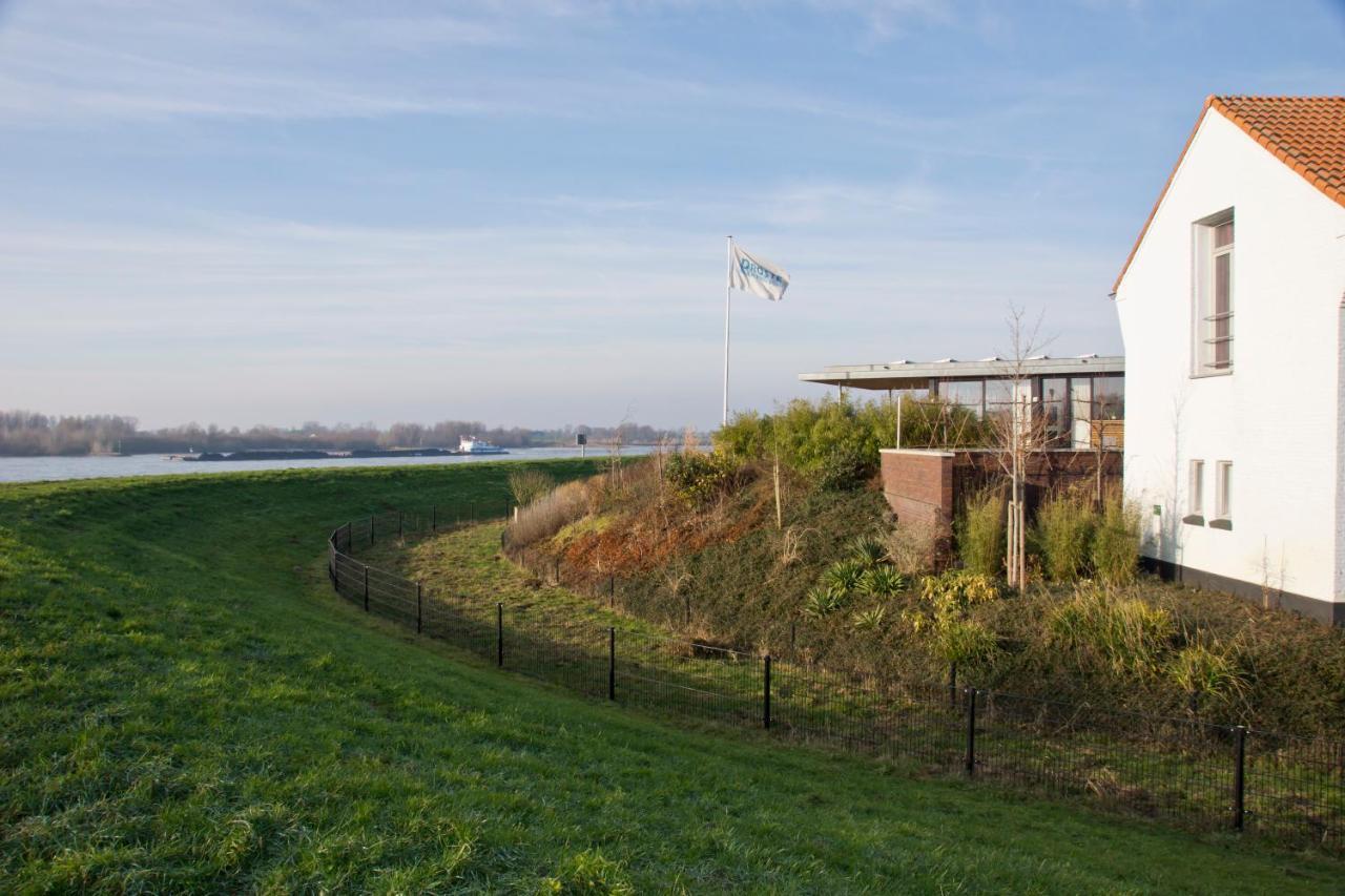 B&B Pompgebouw Aan De Rijn Tolkamer Екстериор снимка