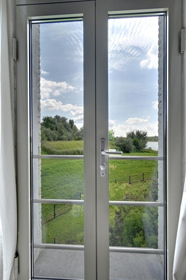 B&B Pompgebouw Aan De Rijn Tolkamer Екстериор снимка